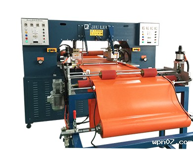 第31届中原畜牧交易博览会—pvc鸡粪带高频焊接设备 第31届中原畜牧交易博览会—pvc鸡粪带高频焊接设备